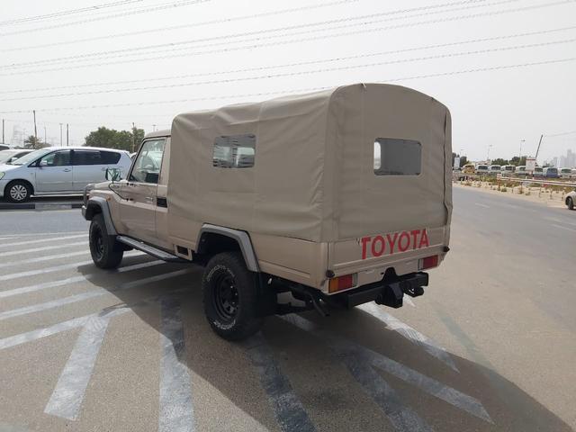 2015 Toyota Land Cruiser p/up