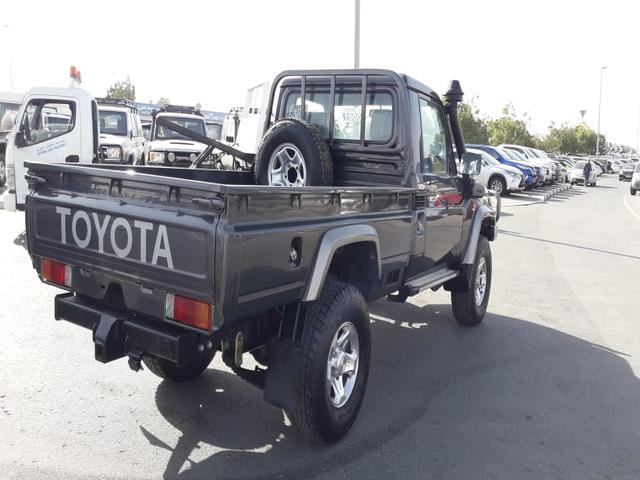 2015 Toyota Land Cruiser