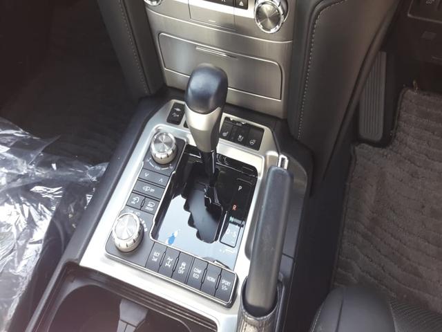 2016 Toyota Land Cruiser ZX