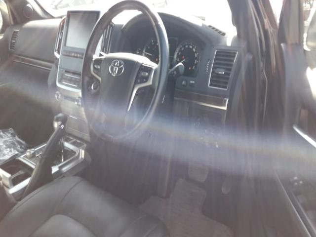 2016 Toyota Land Cruiser ZX