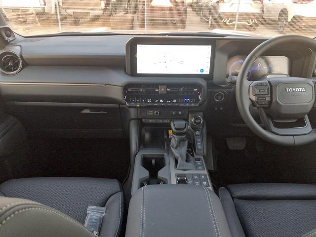 2025 Toyota Landcruiser Prado