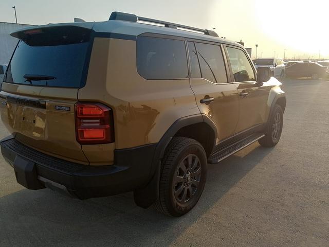 2025 Toyota Landcruiser Prado