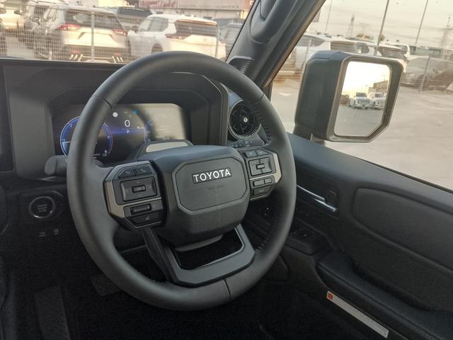 2025 Toyota Landcruiser Prado