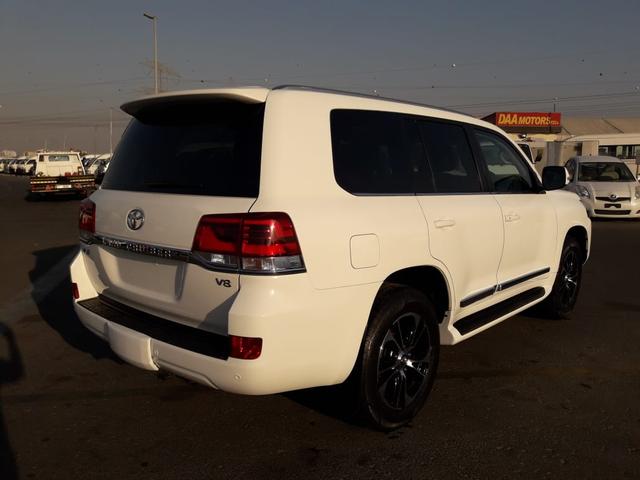 2016 Toyota LAND CRUISER VXR