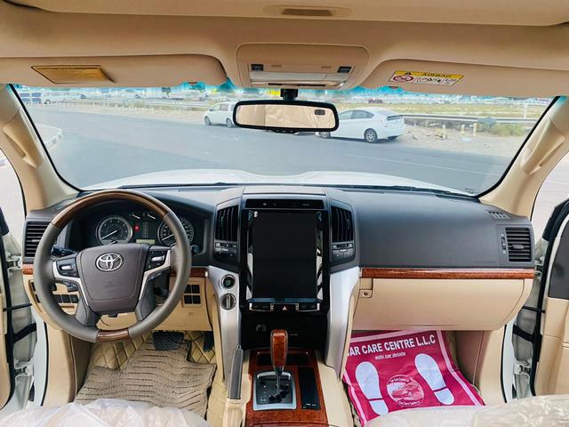 2013 Toyota Land Cruiser