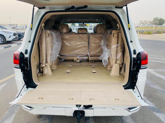 2013 Toyota Land Cruiser