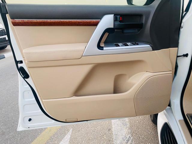 2013 Toyota Land Cruiser