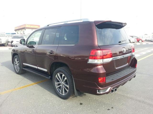 2018 Toyota Land Cruiser