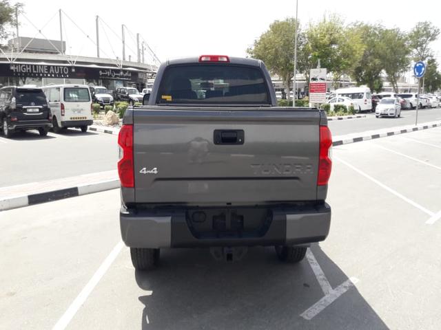 2014 Toyota Tundra 4WD Truck