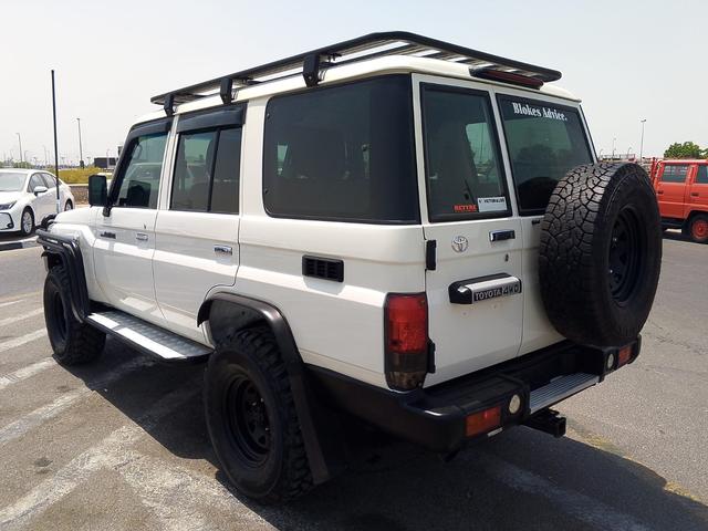 2011 Toyota LAND CRUISER 5D HARDTOP