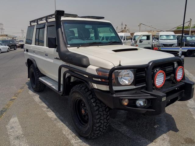 2011 Toyota LAND CRUISER 5D HARDTOP