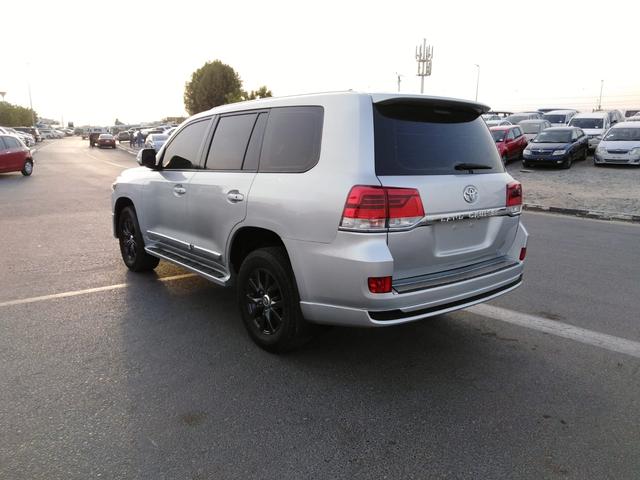 2010 Toyota Land Cruiser