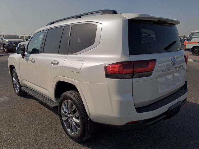 2024 Toyota LAND CRUISER 300 SERIES