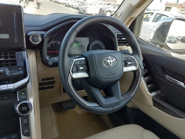 2024 Toyota LAND CRUISER 300 SERIES