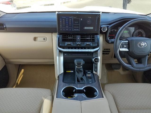 2024 Toyota LAND CRUISER 300 SERIES