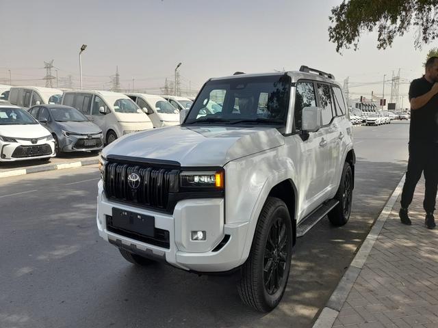 2025 Toyota LAND CRUISER PRADO VX LTD