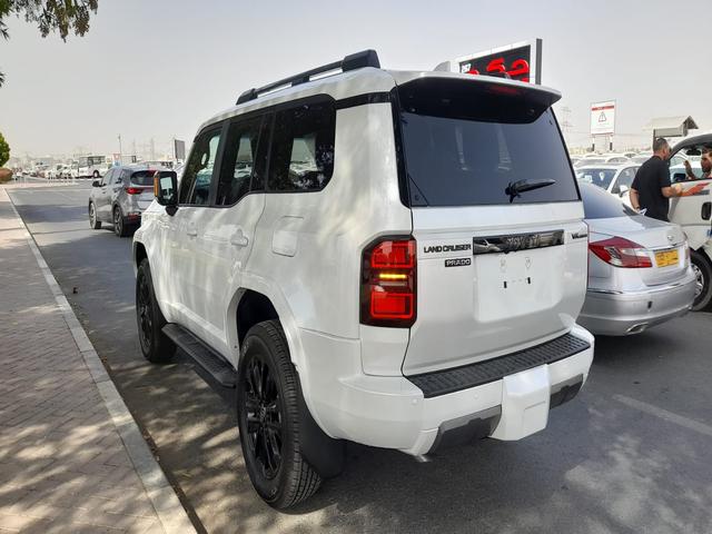 2025 Toyota LAND CRUISER PRADO VX LTD