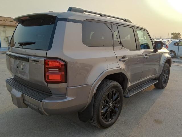 2025 Toyota LAND CRUISER PRADO KAKADU
