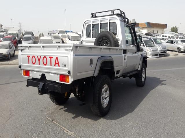 2013 Toyota Land Cruiser