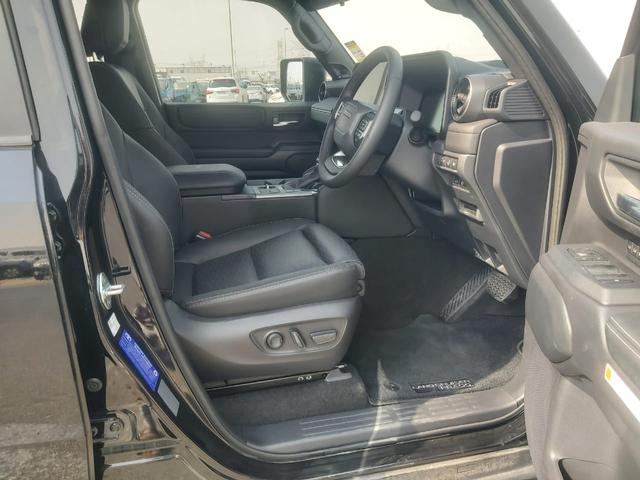 2025 Toyota LAND CRUISER PRADO KAKADU