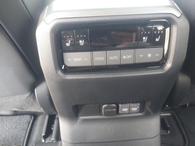 2025 Toyota LAND CRUISER PRADO KAKADU