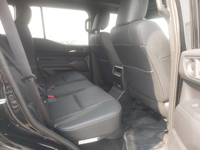 2025 Toyota LAND CRUISER PRADO KAKADU