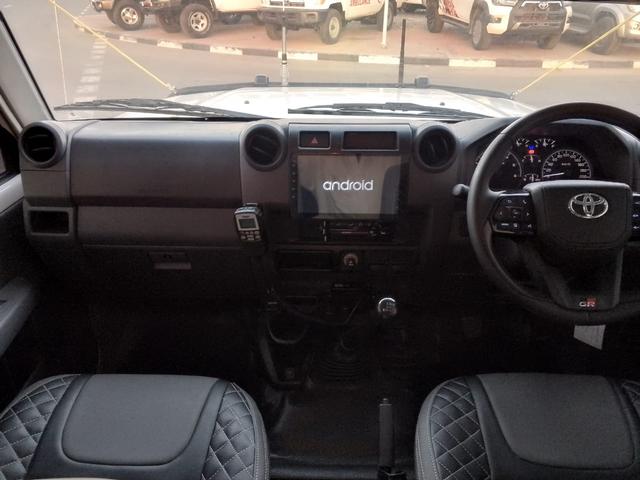 2013 Toyota LAND CRUISER DOUBLE CAB