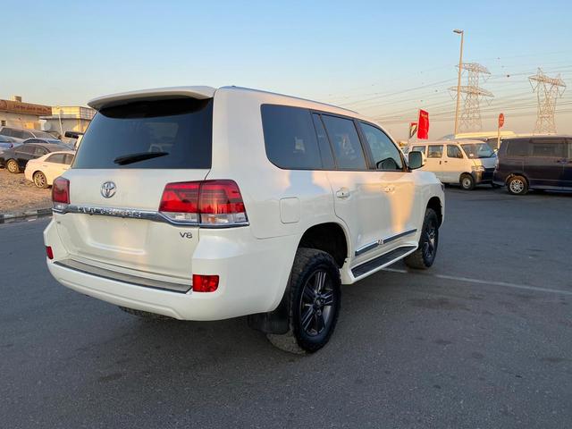2013 Toyota LAND CRUISER VXR