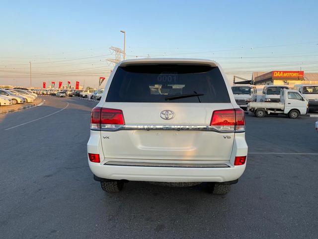 2013 Toyota LAND CRUISER VXR