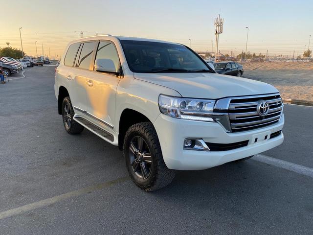 2013 Toyota LAND CRUISER VXR
