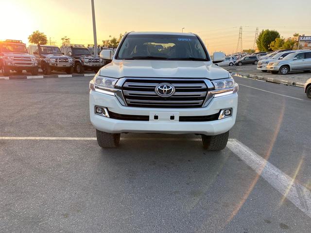 2013 Toyota LAND CRUISER VXR