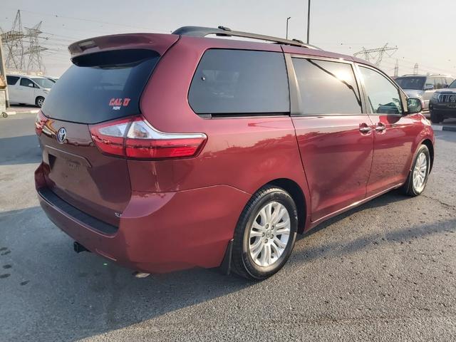 2015 Toyota Sienna