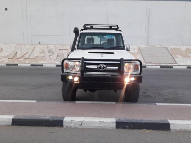 2013 Toyota Land Cruiser p/up