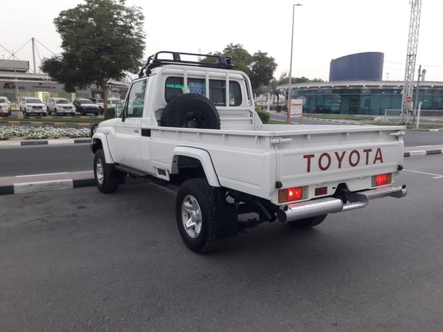 2013 Toyota Land Cruiser p/up