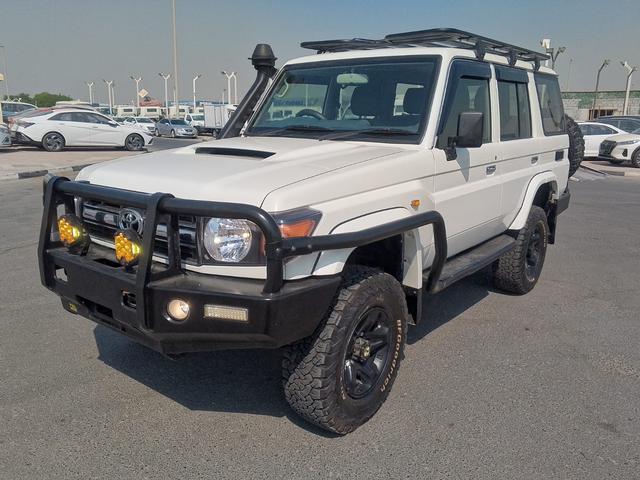 2012 Toyota LAND CRUISER 5D HARDTOP