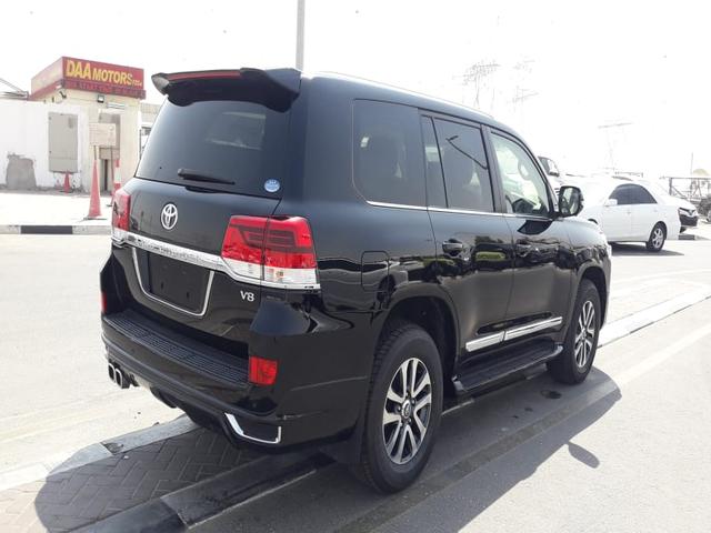 2018 Toyota Land Cruiser