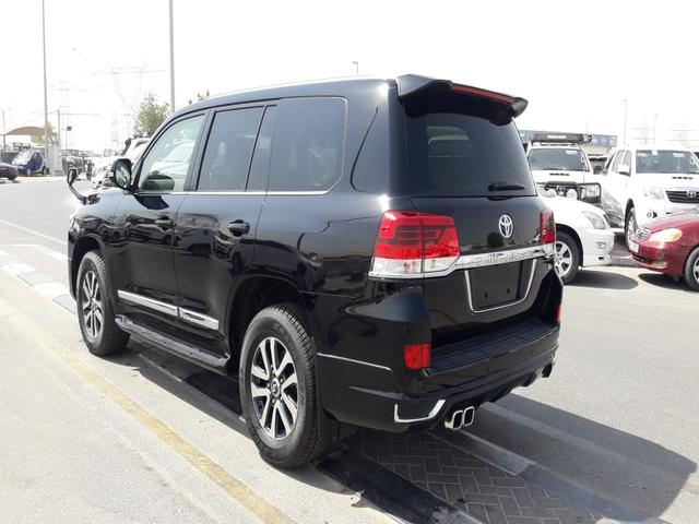 2018 Toyota Land Cruiser