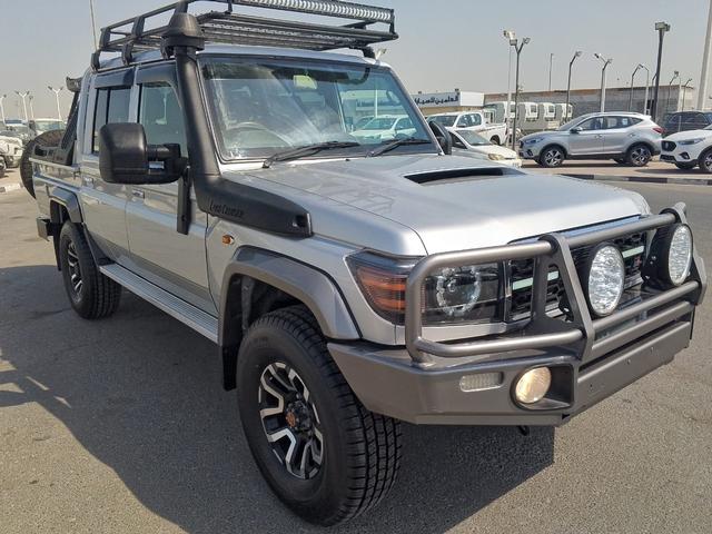 2016 Toyota LAND CRUISER DOUBLE CAB