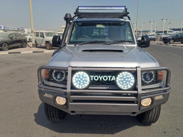 2016 Toyota LAND CRUISER DOUBLE CAB