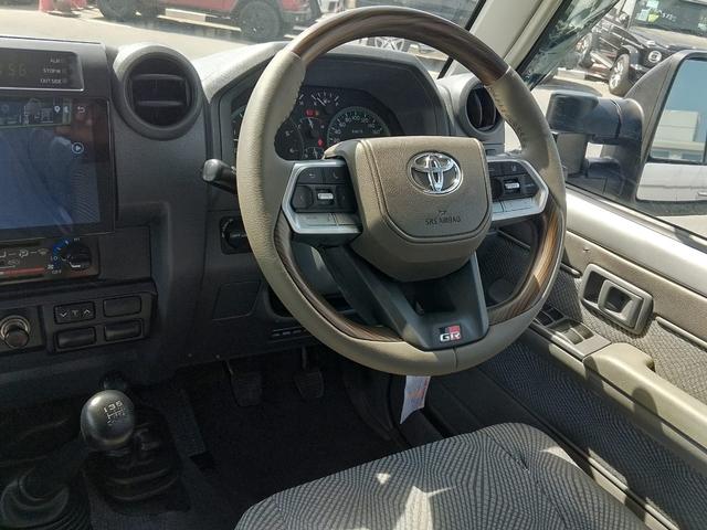 2016 Toyota LAND CRUISER DOUBLE CAB