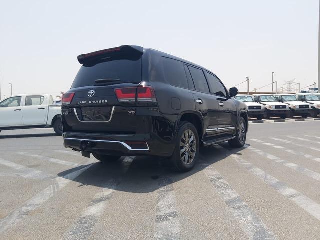 2015 Toyota Land Cruiser