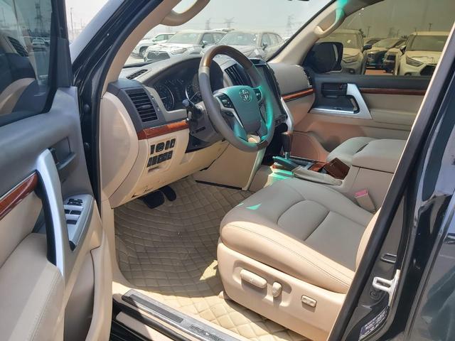 2015 Toyota Land Cruiser