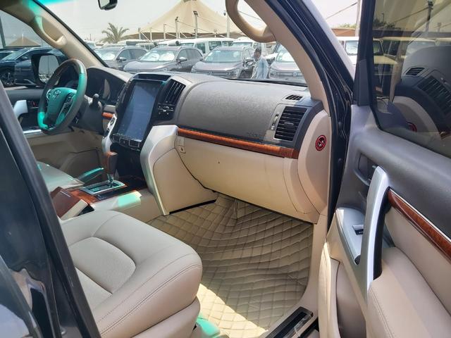 2015 Toyota Land Cruiser