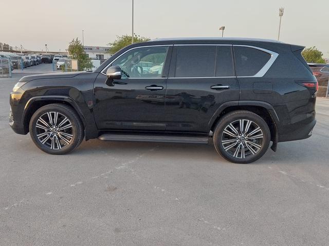 2024 Lexus LX