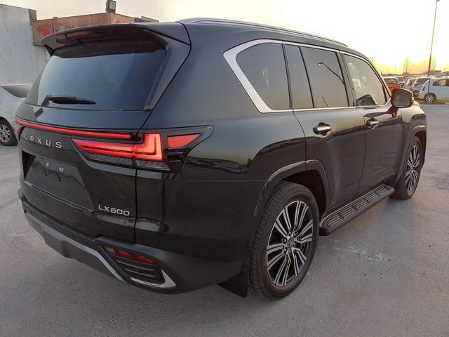 2024 Lexus LX