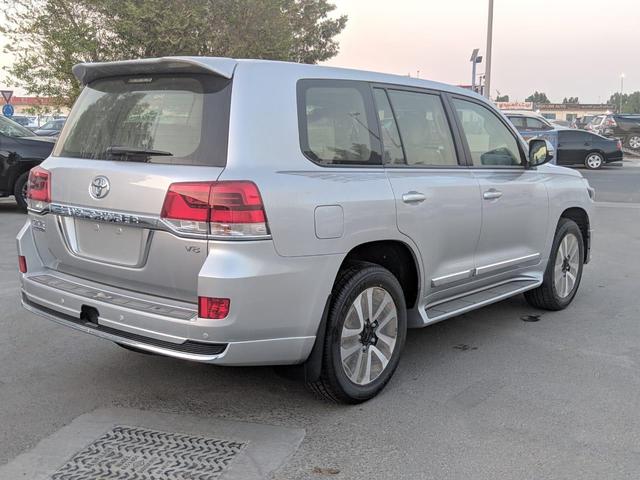 2019 Toyota Land Cruiser