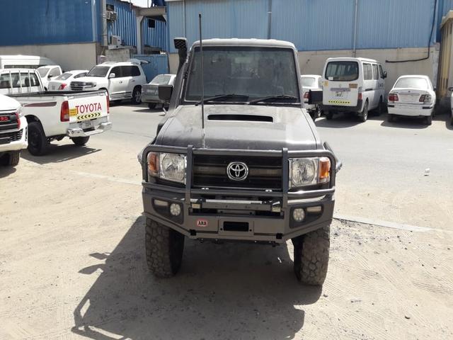 2013 Toyota Land Cruiser p/up