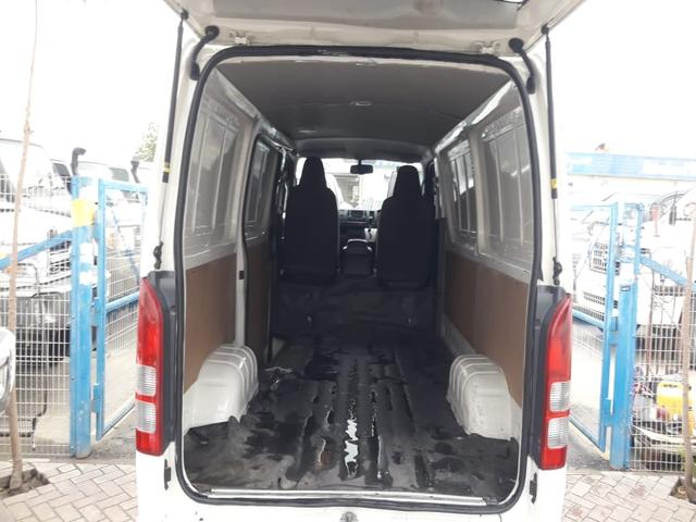 2013 Toyota Hiace