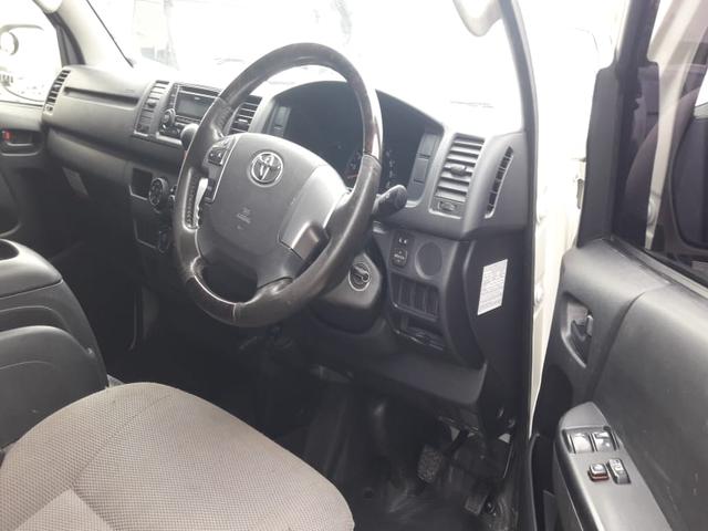 2013 Toyota Hiace