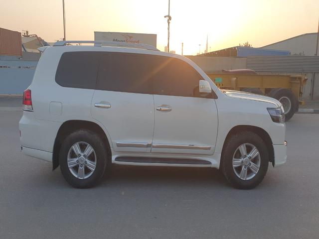 2009 Toyota LAND CRUISER VXR